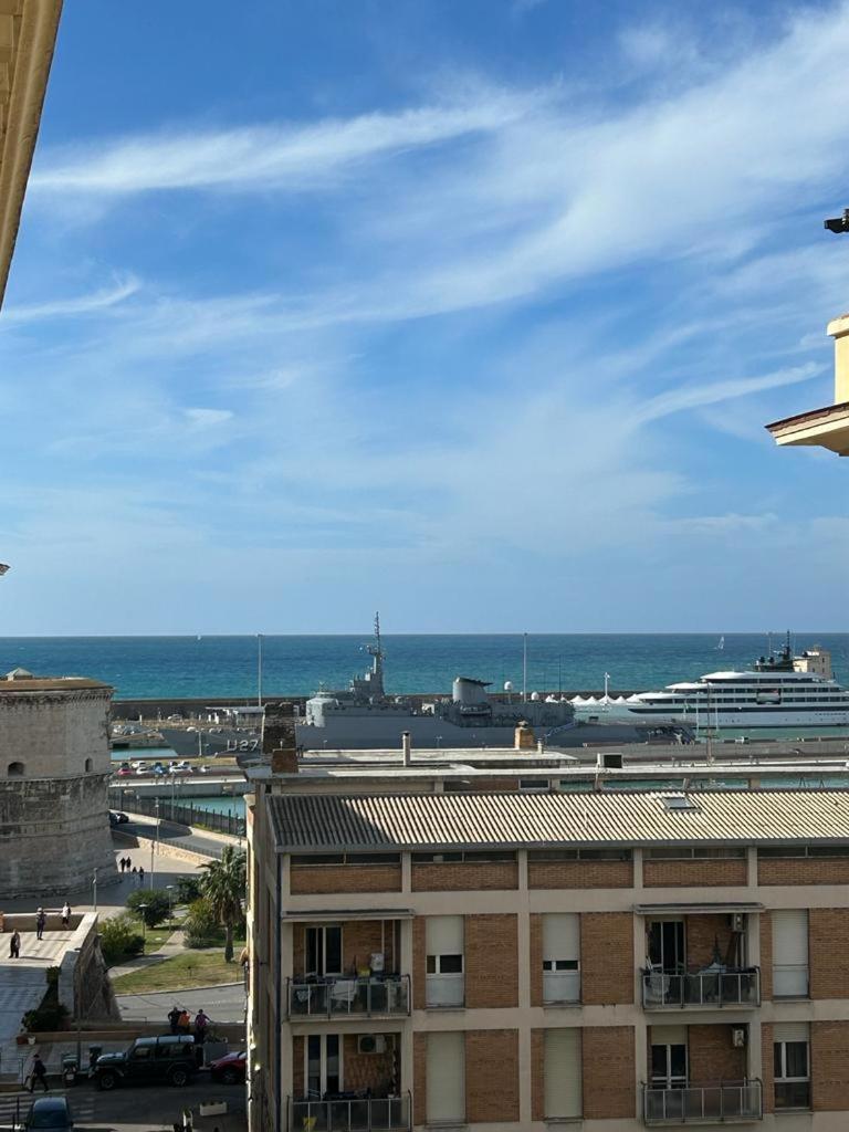 צ'יוויטווקיה Appartamenti Doria מראה חיצוני תמונה